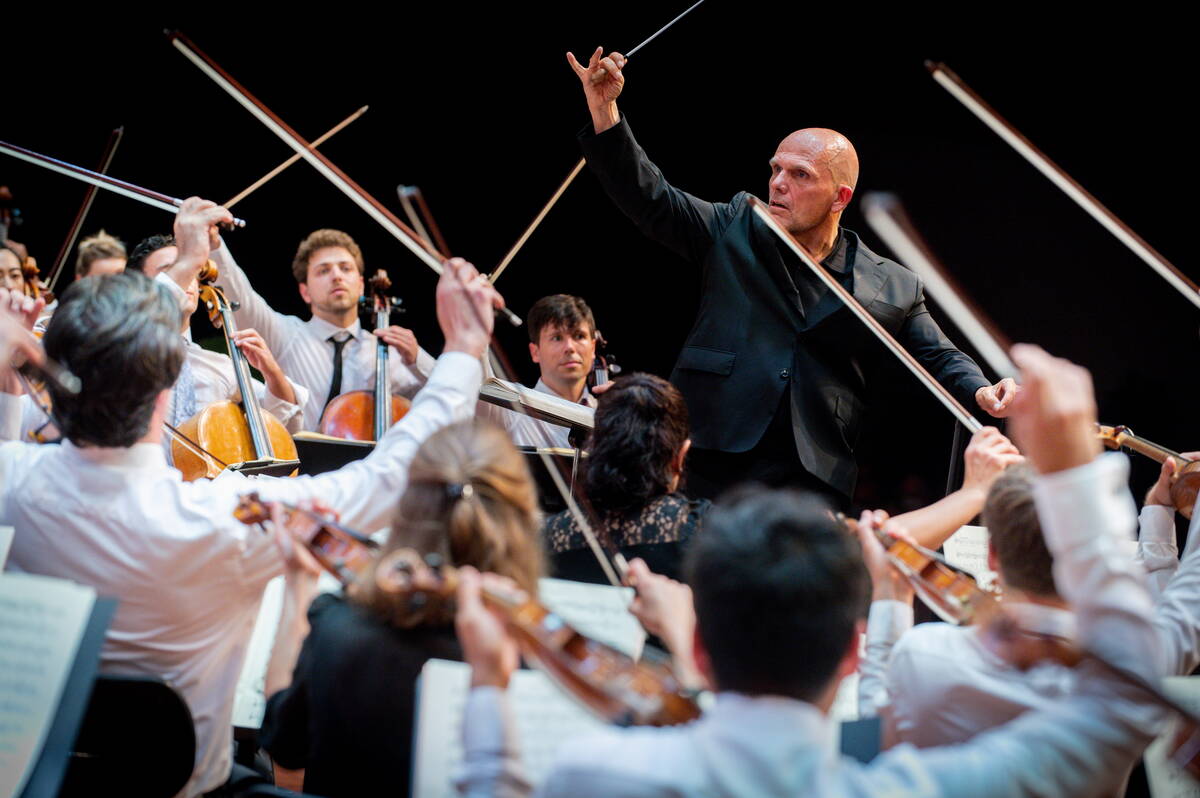 Jaap van Zweden, Gstaad Festival Orchestra  Jaap van Zweden, Gstaad Festival Orchestra
