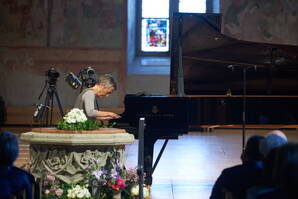 Maria João Pires, Kirche Saanen  Zoom: Maria João Pires, Kirche Saanen