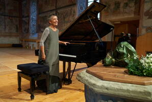 Maria João Pires, Kirche Saanen  Zoom: Maria João Pires, Kirche Saanen