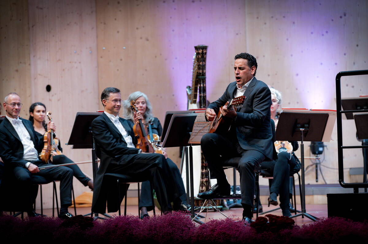 Juan Diego Flórez, Musikkollegium Winterthur, Christopher Franklin, Festival-Zelt Gstaad Juan Diego Flórez, Musikkollegium Winterthur, Christopher Franklin, Festival-Zelt Gstaad