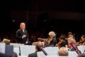2018_mariinsky_orchestra_valery_gergievraphael_faux6136.jpg Zoom: 2018_mariinsky_orchestra_valery_gergievraphael_faux6136.jpg