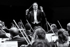 Best of Gstaad Menuhin Festival 2016 «Musique & Famille» Zoom: Best of Gstaad Menuhin Festival 2016 «Musique & Famille»