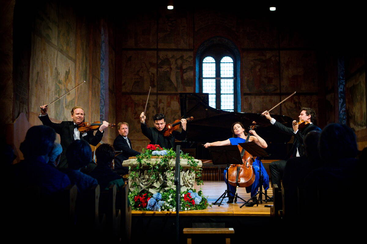 Daniel Hope, Ikki Opitz, Adrien La Marca, Josephine Knight, Simon Crawford-Phillips