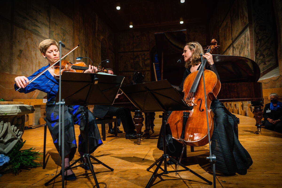 Isabelle Faust, Sol Gabetta, Bertrand Chamayou, Kirche Saanen Isabelle Faust, Sol Gabetta, Bertrand Chamayou, Kirche Saanen