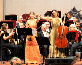 Vilde Frang und Sol Gabetta Copyright Ursina Humm.jpg Zoom: Vilde Frang und Sol Gabetta Copyright Ursina Humm.jpg