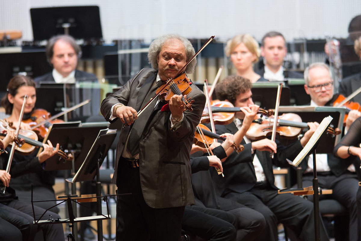 Best of Gstaad Menuhin Festival 2016 «Musique & Famille» Best of Gstaad Menuhin Festival 2016 «Musique & Famille»