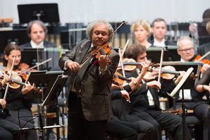 Best of Gstaad Menuhin Festival 2016 «Musique & Famille» Zoom: Best of Gstaad Menuhin Festival 2016 «Musique & Famille»