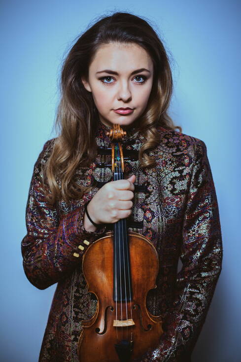 Zoom: alexandra_conunova_copyright_yaroslavna8.jpg
