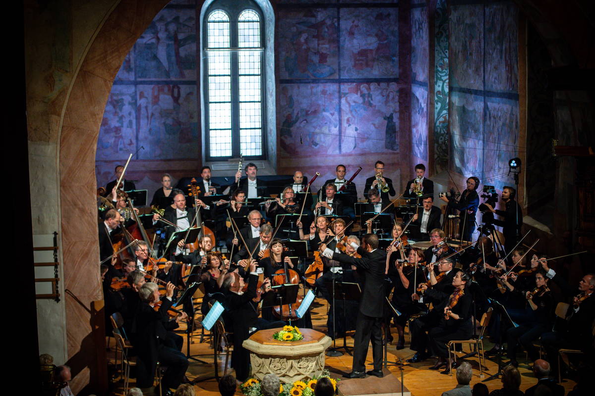 Hilary Hahn, Deutsche Kammerphilharmonie Bremen, Omer Meir Wellber Hilary Hahn, Deutsche Kammerphilharmonie Bremen, Omer Meir Wellber